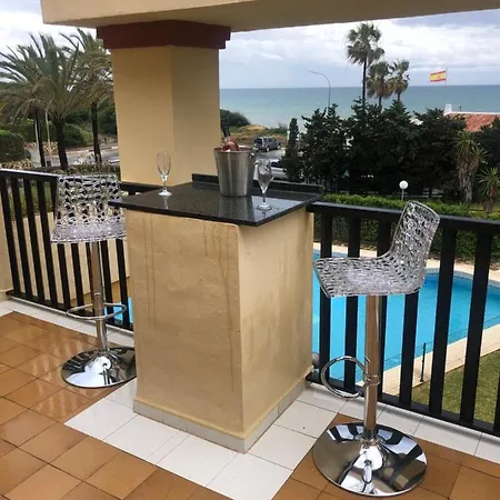Apartment Beachfront - Sea Views -