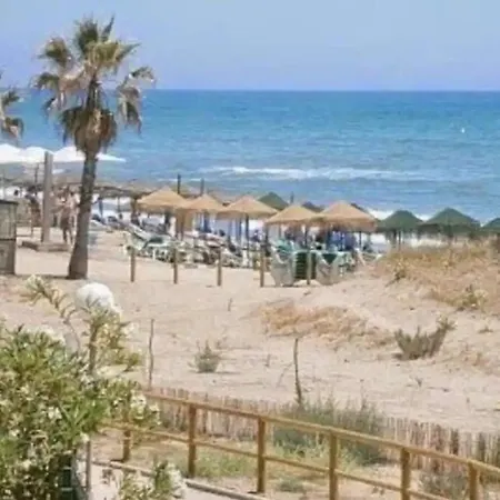 Apartment Beachfront - Sea Views - *