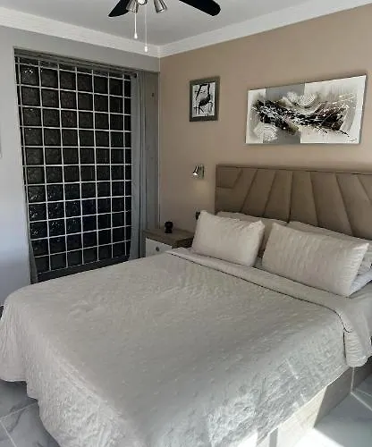 Romana Playa - Beachfront - Elviria - 马尔韦利亚